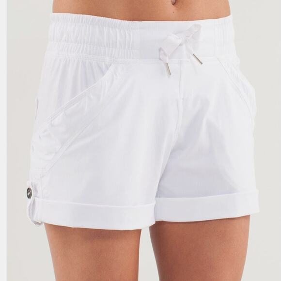 Lululemon Play In The Sun Dance Studio Short - Picture 5 of 16